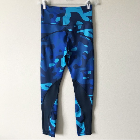 Zyia Navy Camo Mesh Light n Tight Leggings Blue 2 - Picture 7 of 12